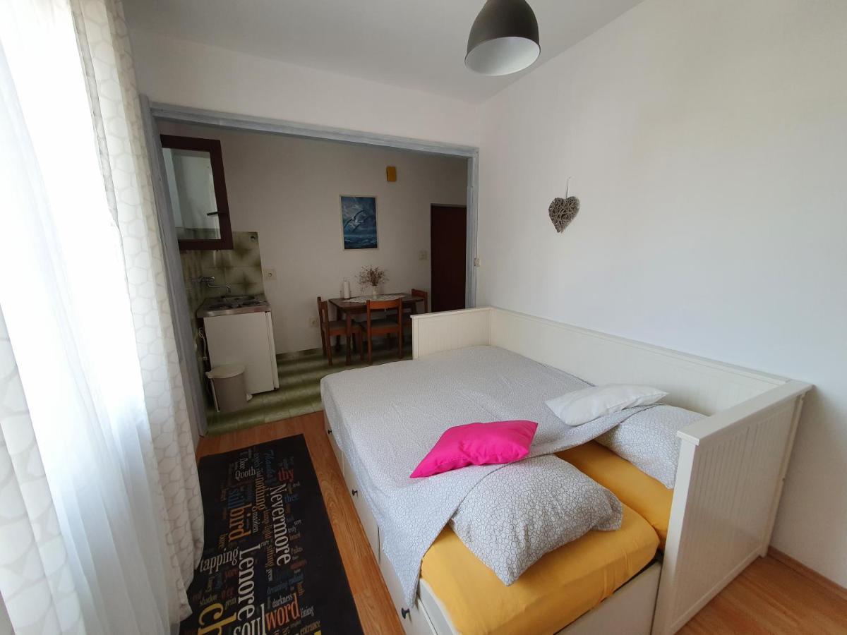 Aenona Sunny Apartment Vrsi Kültér fotó